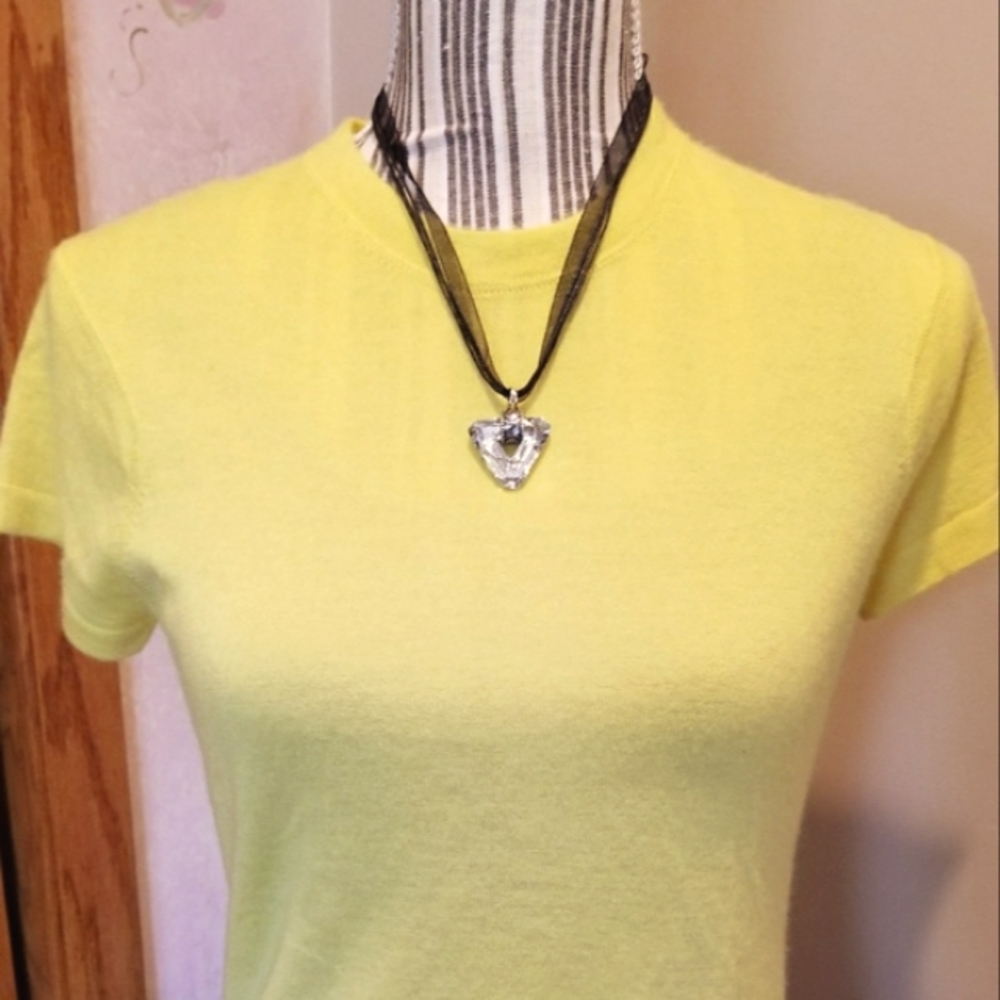 Neiman Marcus Yellow 100% Cashmere Short Sleeve Sweater